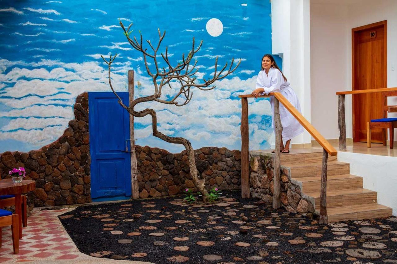 Plaza Luna Suites Puerto Ayora  Eksteriør billede