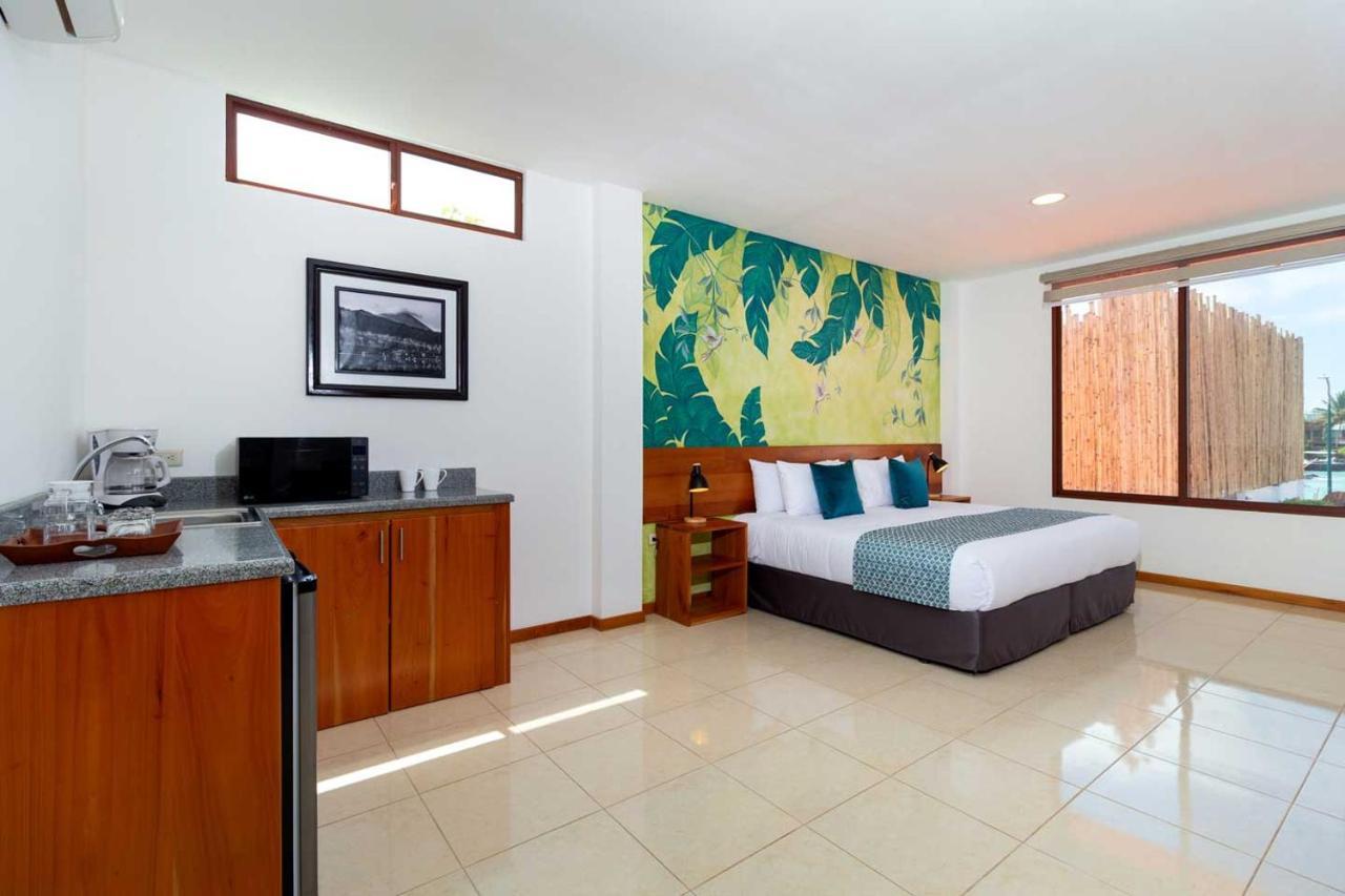 Plaza Luna Suites Puerto Ayora  Eksteriør billede