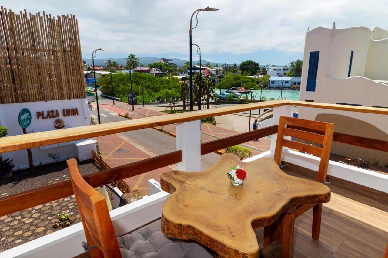 Plaza Luna Suites Puerto Ayora  Eksteriør billede