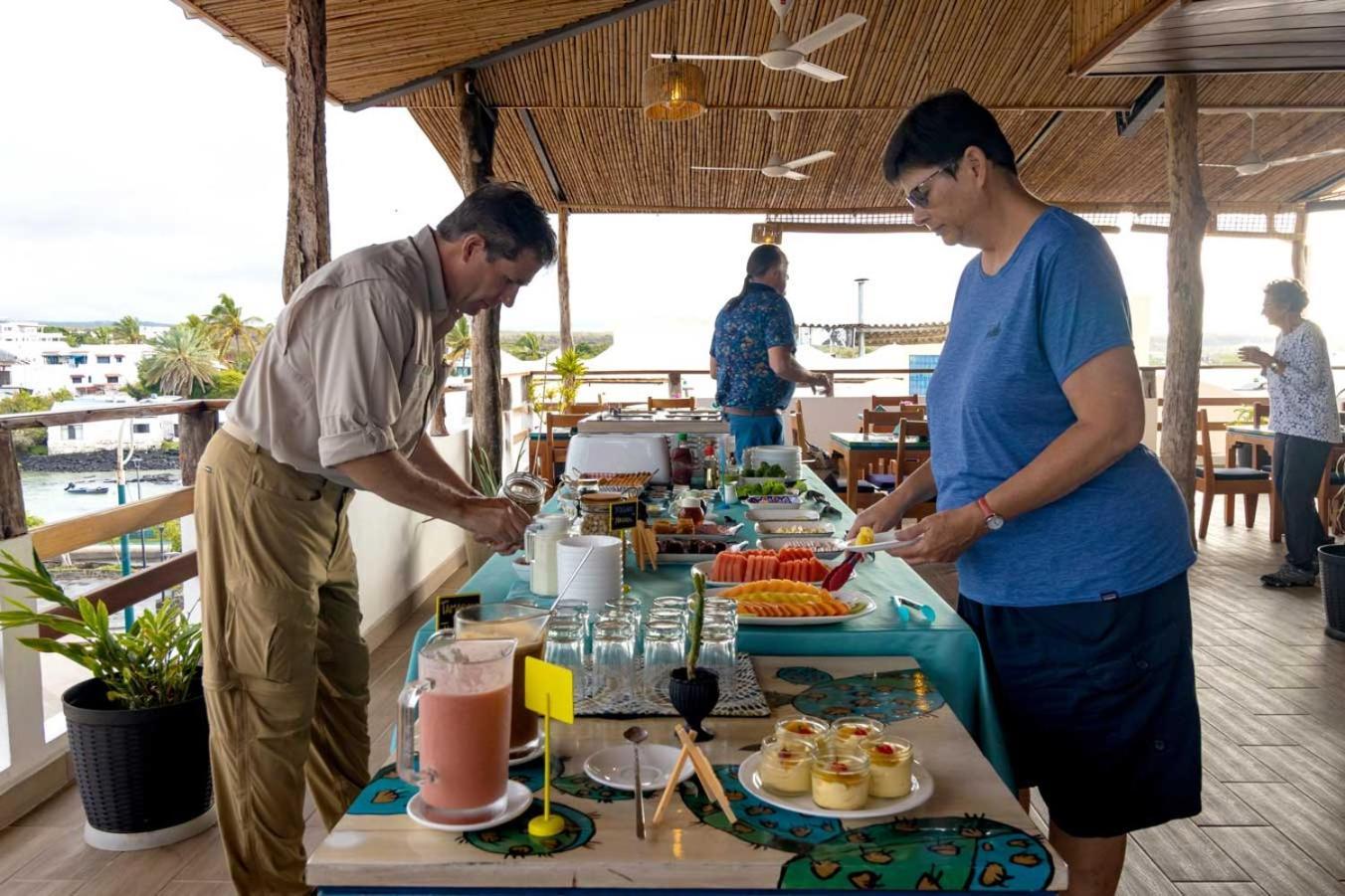 Plaza Luna Suites Puerto Ayora  Eksteriør billede
