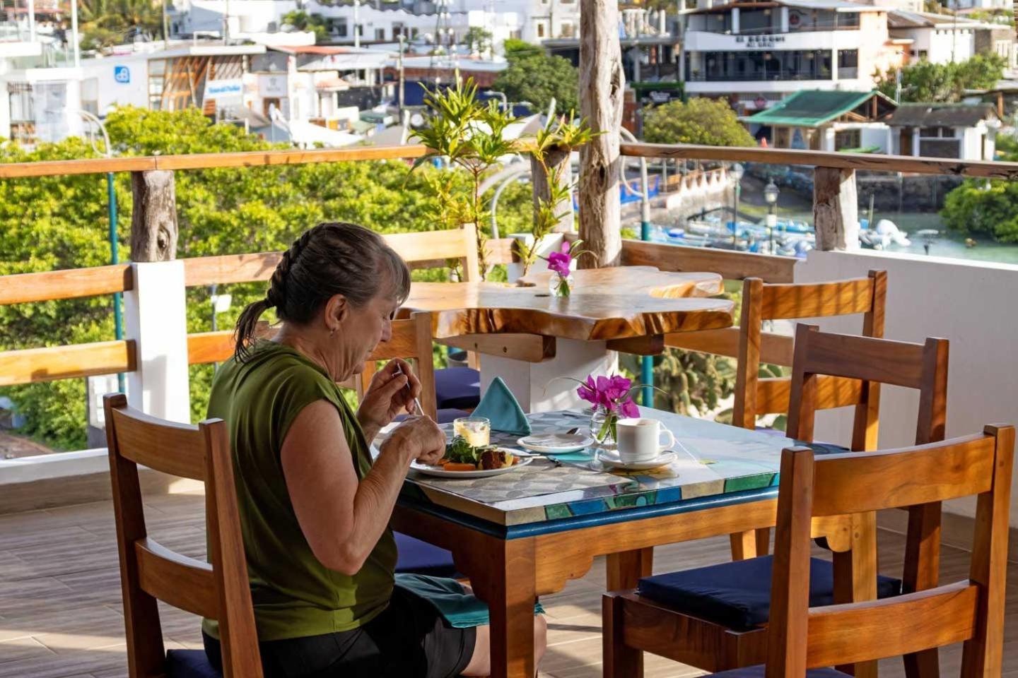Plaza Luna Suites Puerto Ayora  Eksteriør billede